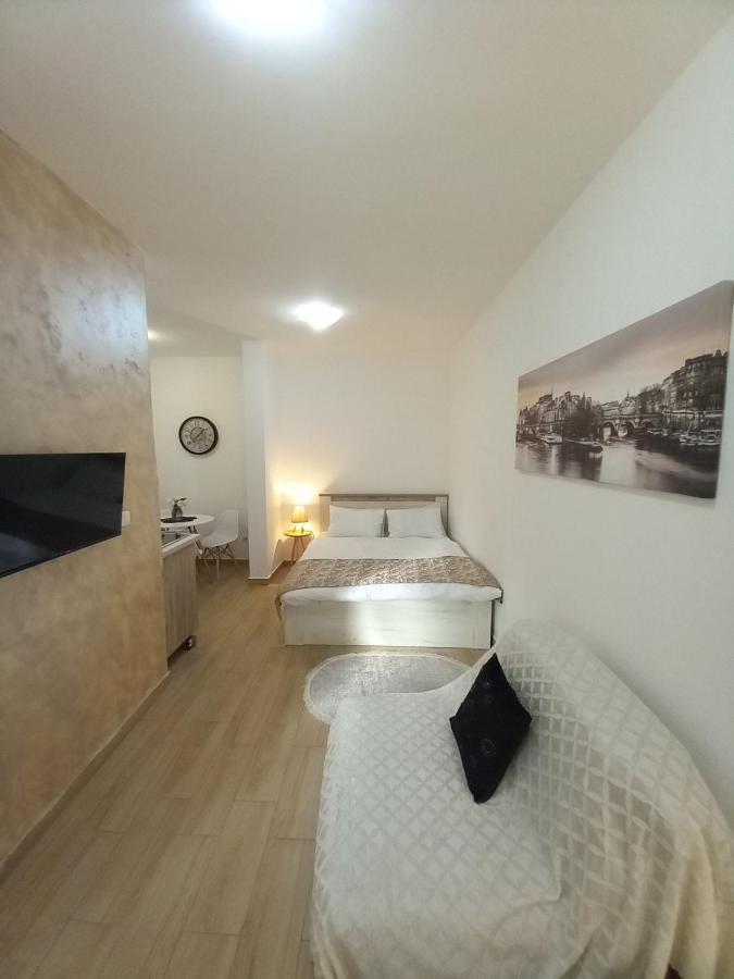 Casa Apartments, One-Bedroom Apartment Budva Bagian luar foto
