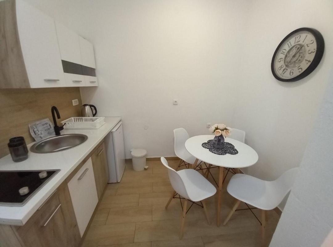 Casa Apartments, One-Bedroom Apartment Budva Bagian luar foto