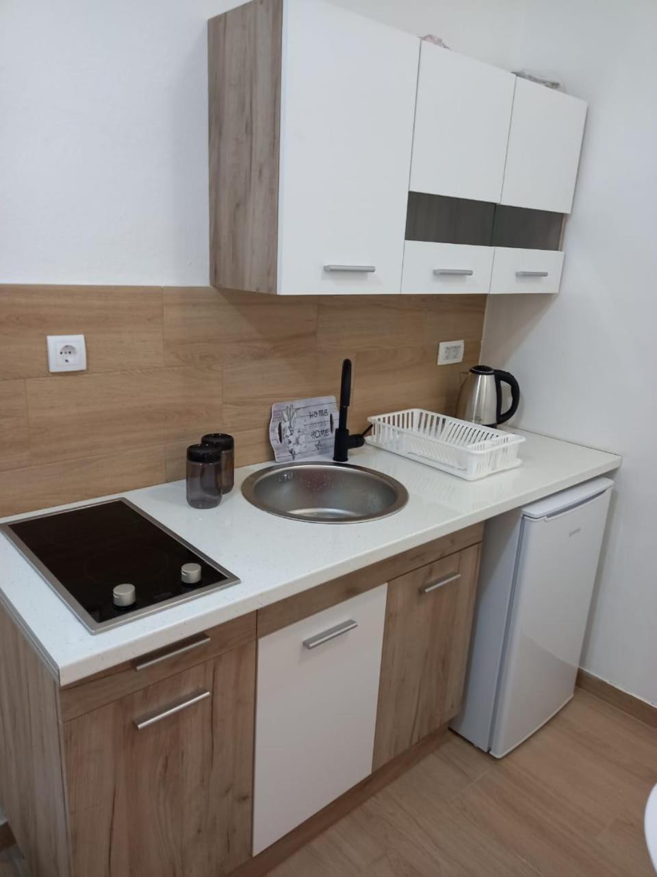 Casa Apartments, One-Bedroom Apartment Budva Bagian luar foto